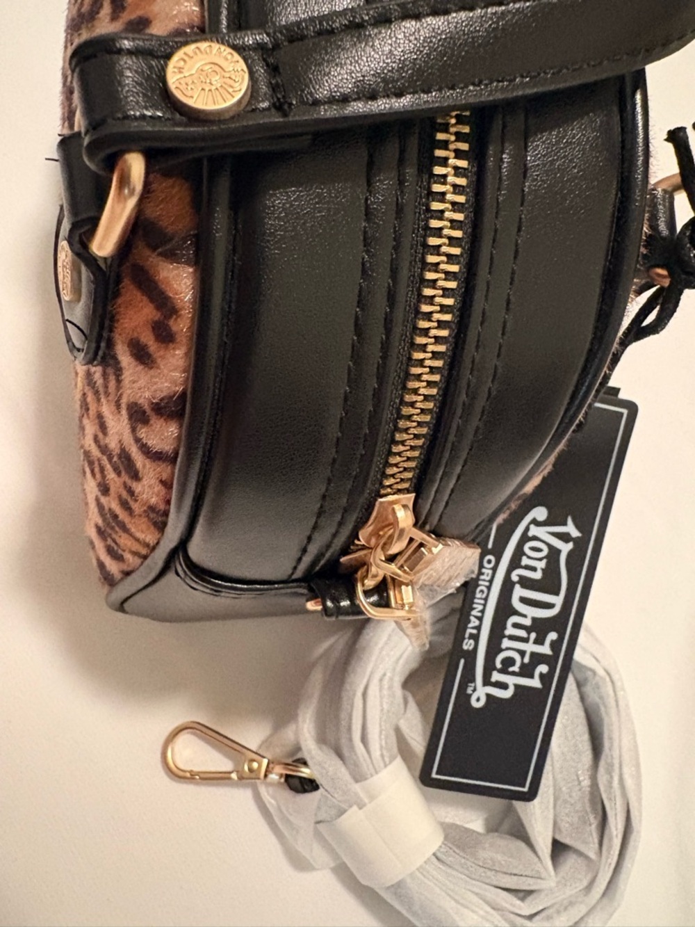 Von Dutch Cheetah Mini Bowling Bag with Detachable Strap - New - Picture 6 of 8
